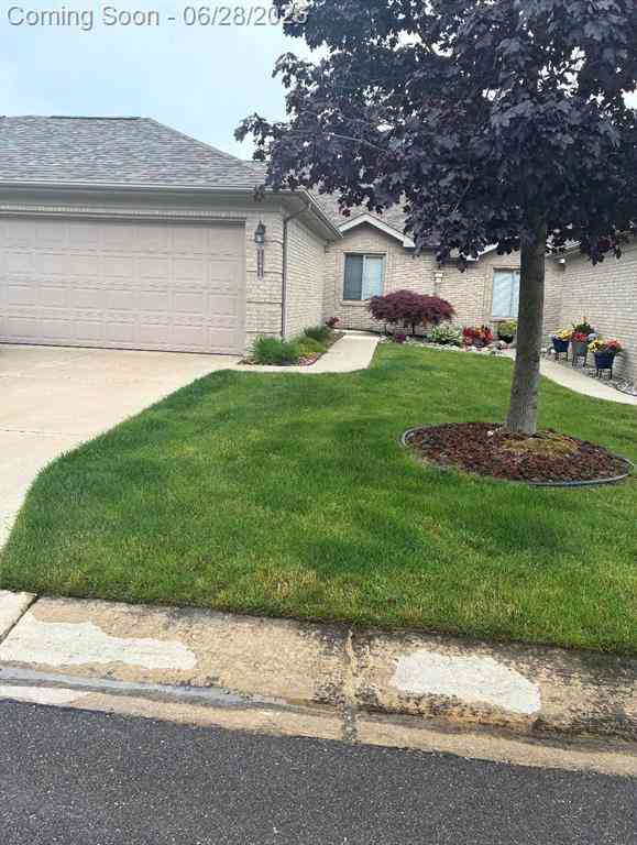 Condo For Sale - 35275 Silver Maple Drive <br/> Clinton Township, MI 48035