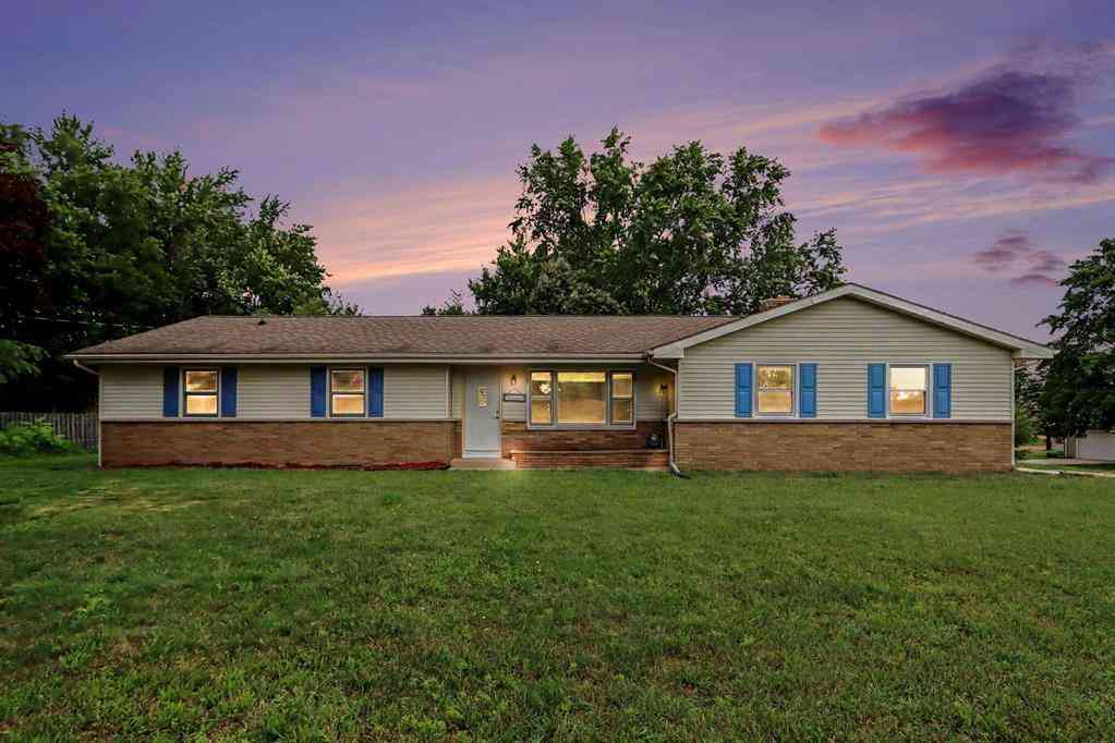 Homes For Sale - 6083 Woodlea Drive <br/> Kalamazoo, MI 49048