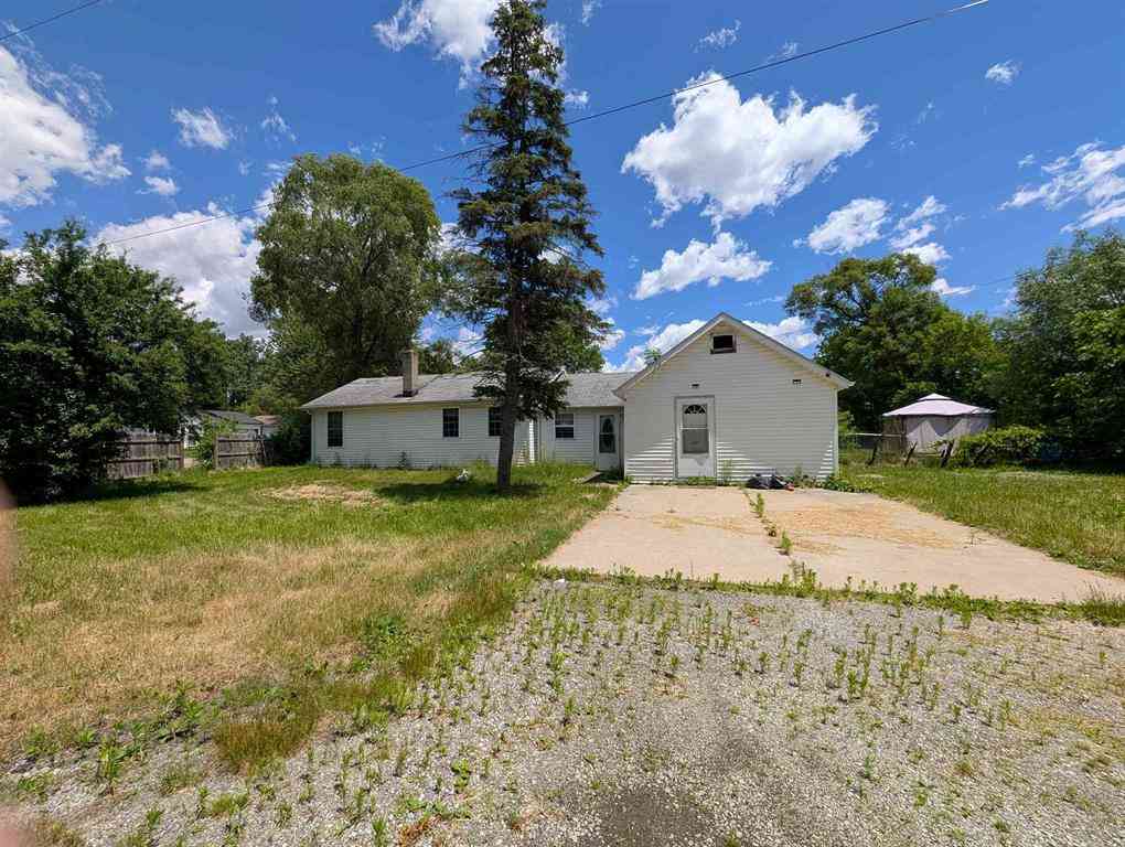 Homes For Sale - 2286 California Avenue <br/> Saginaw, MI 48601