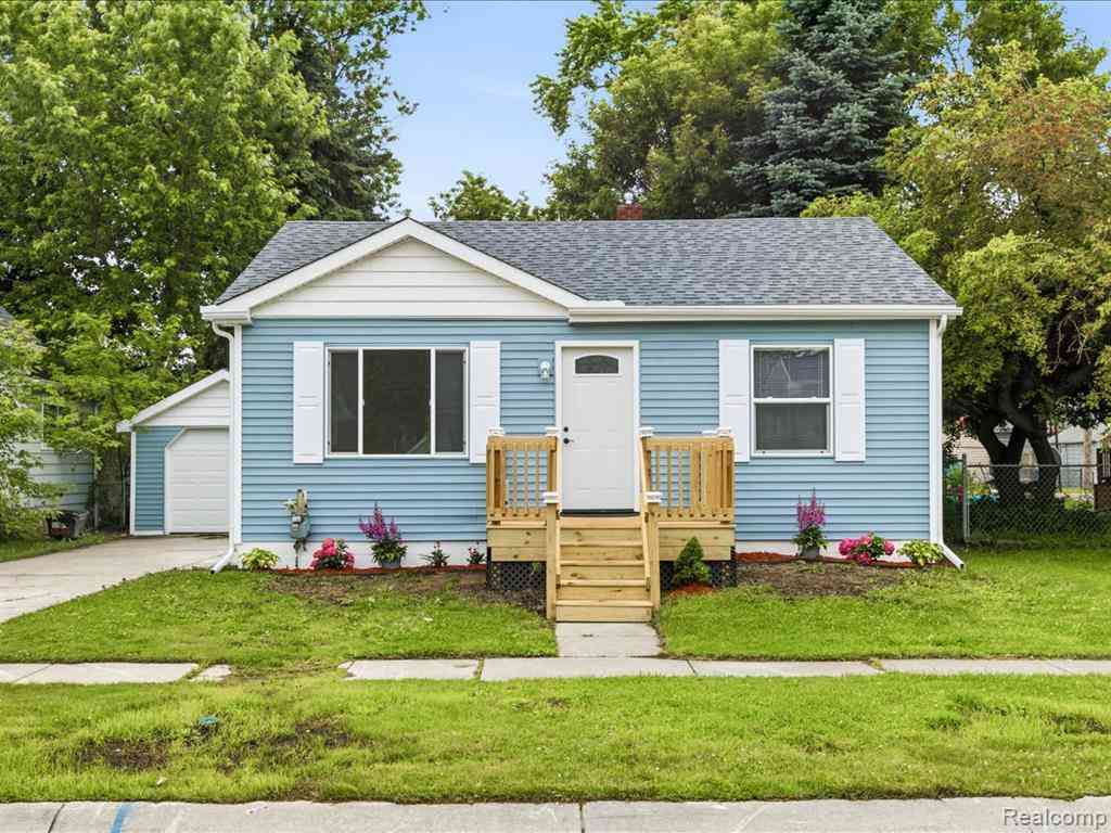 Homes For Sale - 1320 White Street <br/> Saint Clair County, Port Huron, MI 48060