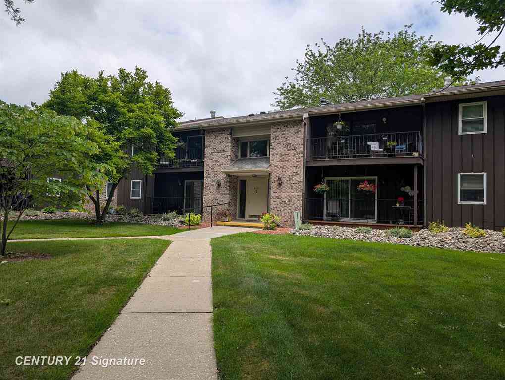 Condo For Sale - 6121 Western Drive <br/> Saginaw, MI 48638