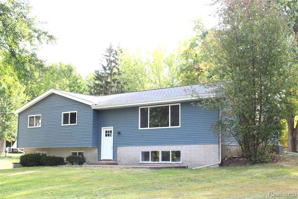Homes For Sale - 6342 Restwood Drive <br/> Linden, MI 48451