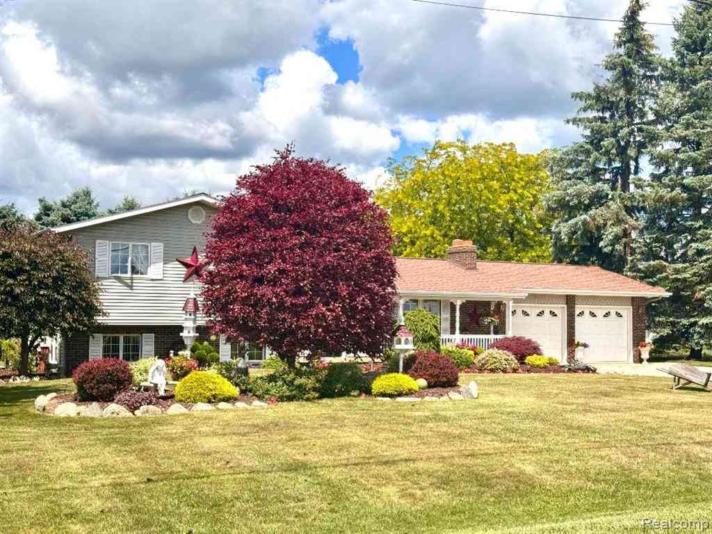 Homes For Sale - 6686 Schott Road <br/> Tuscola County, Mayville, MI 48744