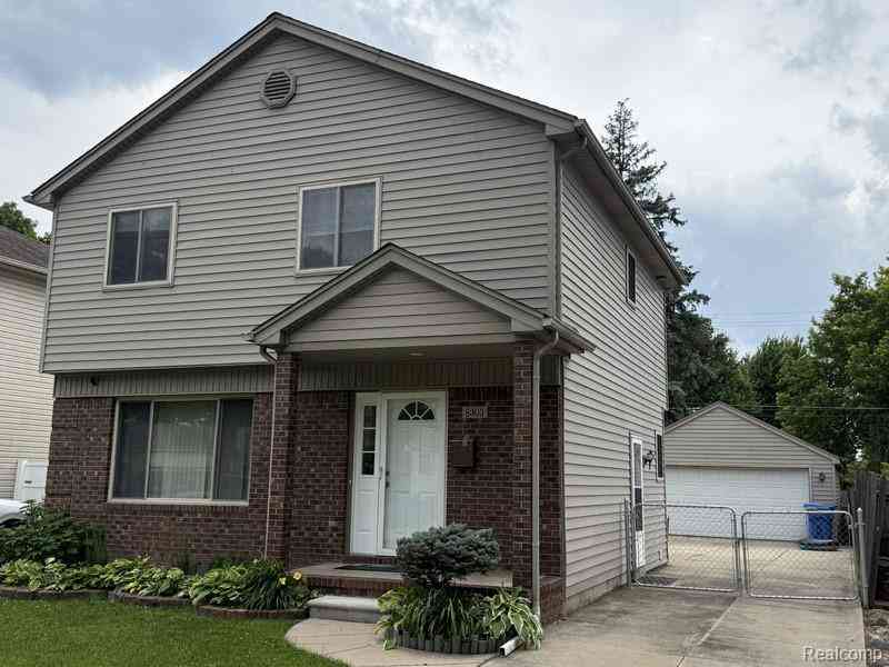 Homes For Rent - 8303 Lenore Street <br/> Wayne County, Dearborn Heights, MI 48127