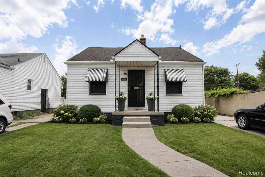 Homes For Sale - 19328 Dresden Street <br/> Wayne County, Detroit, MI 48205