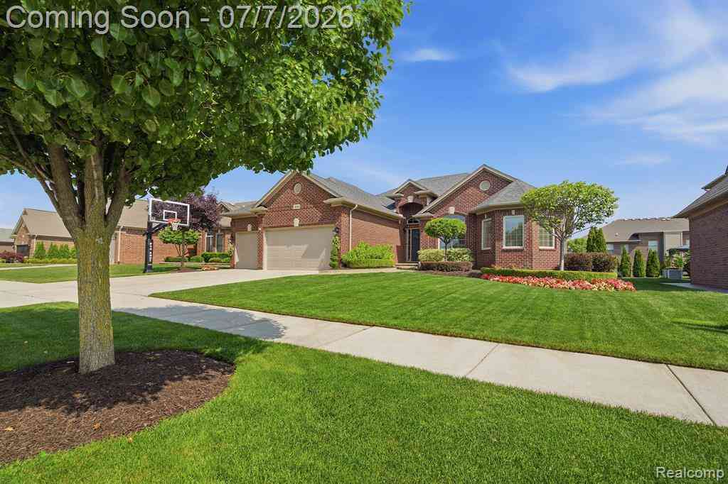 Homes For Sale - 18389 Silent Drive <br/> Macomb, MI 48042
