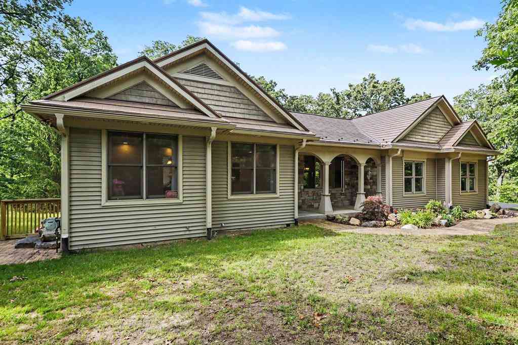 Homes For Sale - 4356 E E Avenue <br/> Kalamazoo, MI 49004