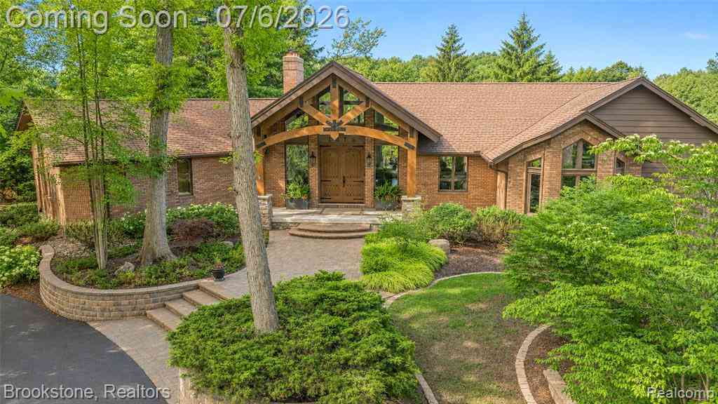 Homes For Sale - 7215 Deer Lake Court <br/> Clarkston, MI 48346