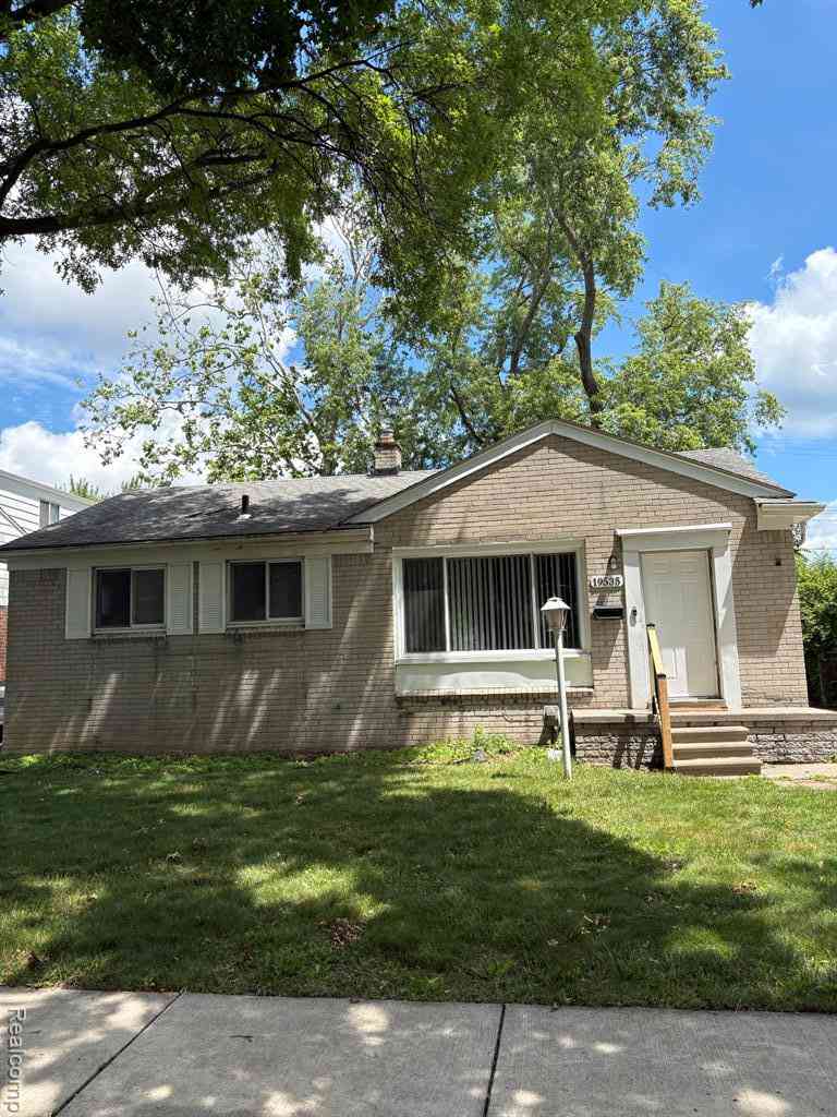 Homes For Rent - 19535 Woodmont Street <br/> Wayne County, Harper Woods, MI 48225