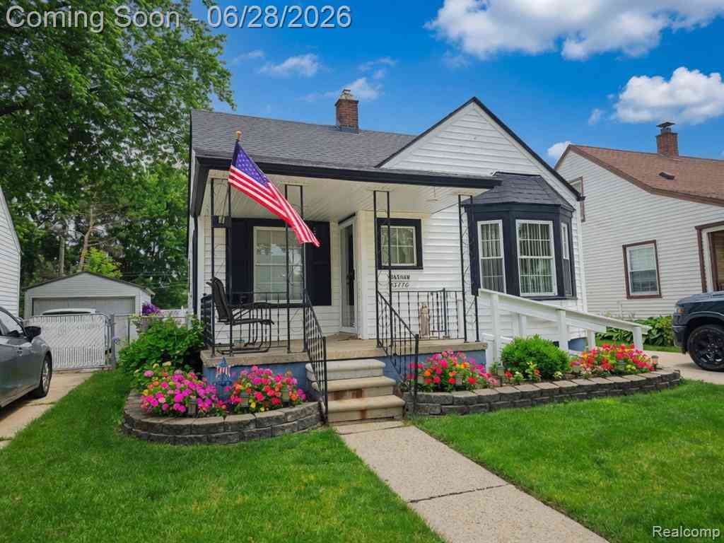 Homes For Sale - 23776 Normandy Avenue <br/> Eastpointe, MI 48021