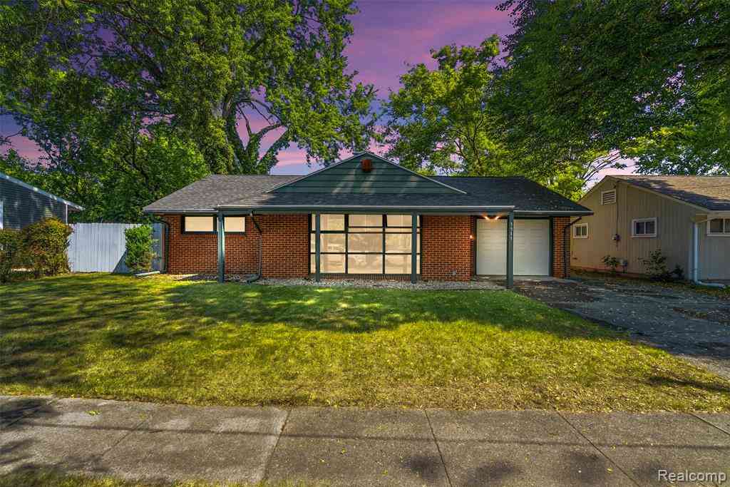 Homes For Sale - 3511 Kent Street <br/> Genesee County, Flint, MI 48503