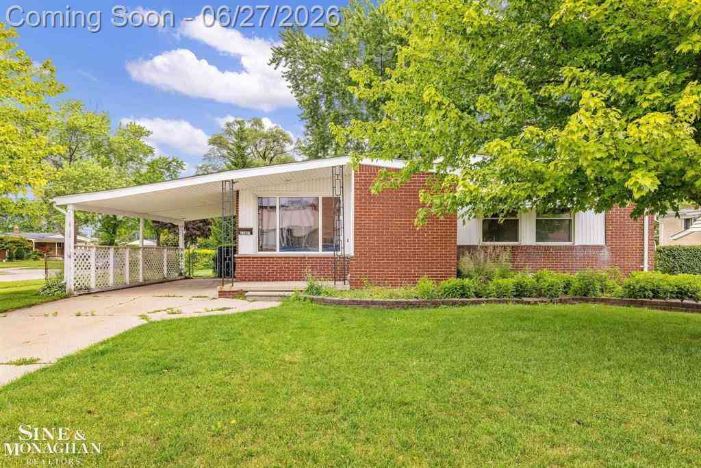 Homes For Sale - 22407 Saint Joan Street <br/> Macomb County, Saint Clair Shores, MI 48080