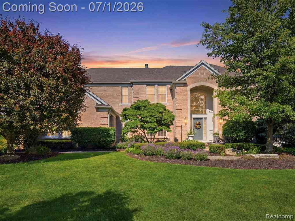 Homes For Sale - 5631 Skye Court <br/> Rochester, MI 48306