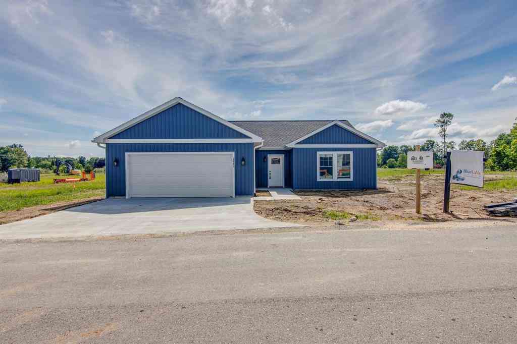 Homes For Sale - 2073 Cottonwood Avenue <br/> Grand Traverse County, Grawn, MI 49637