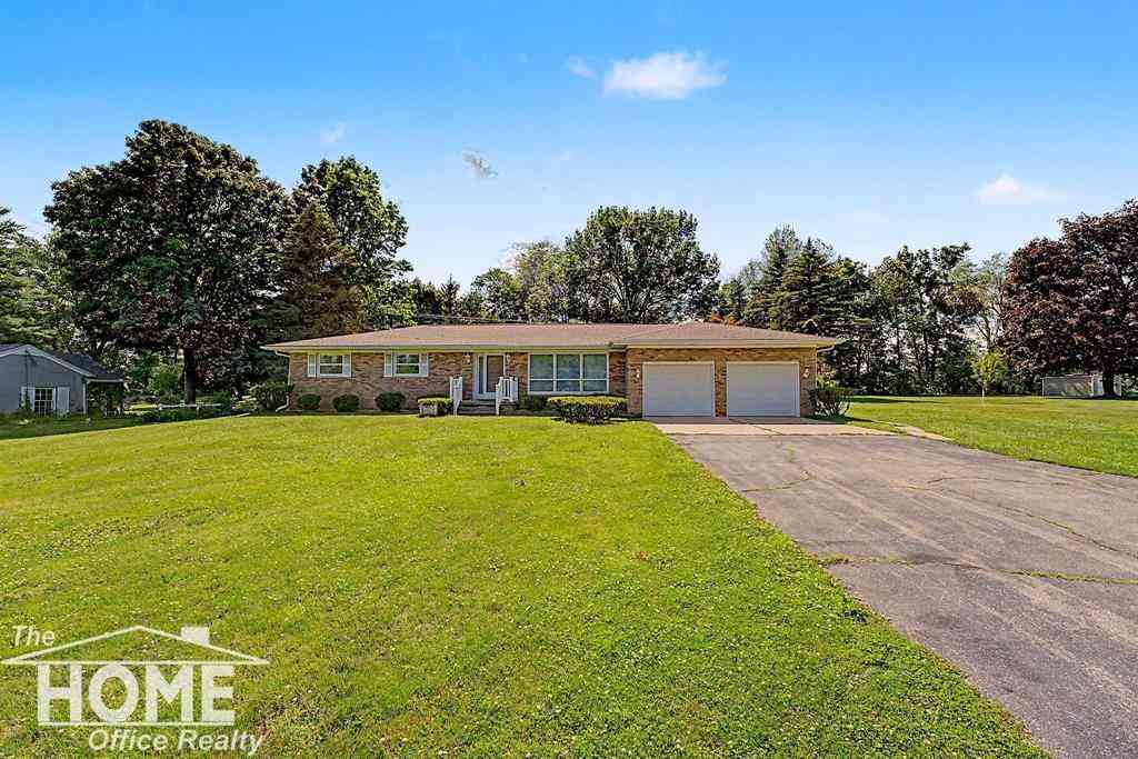 Homes For Sale - 7868 Woodbury Road <br/> Laingsburg, MI 48848