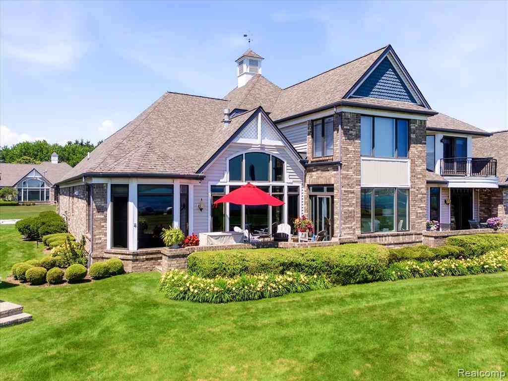 Condo For Sale - 1564 Edison Shores Place  #28<br/> Saint Clair County, Port Huron, MI 48060