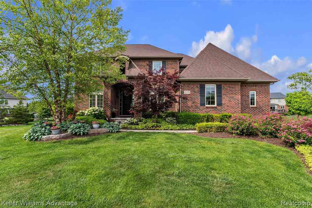 Homes For Sale - 22779 Bedford Court <br/> Oakland County, Northville, MI 48167