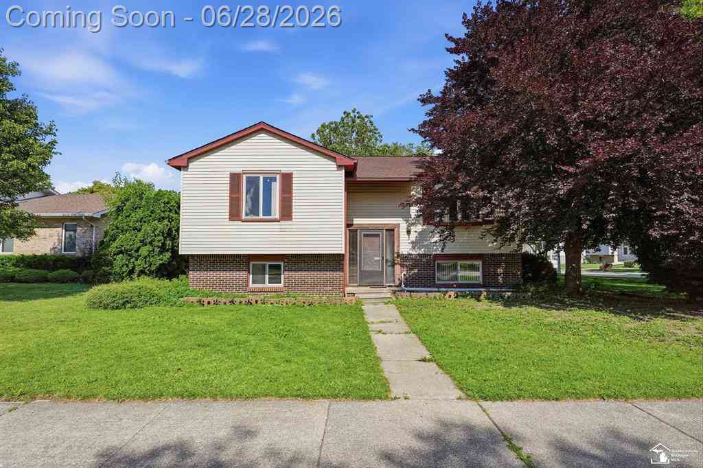 Homes For Sale - 24539 Westpoint Avenue <br/> Wayne County, Trenton, MI 48183