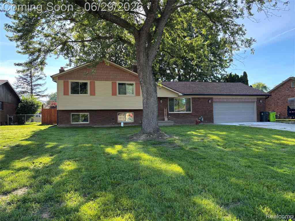 Homes For Sale - 46365 Community Center Drive <br/> Macomb County, Chesterfield, MI 48047