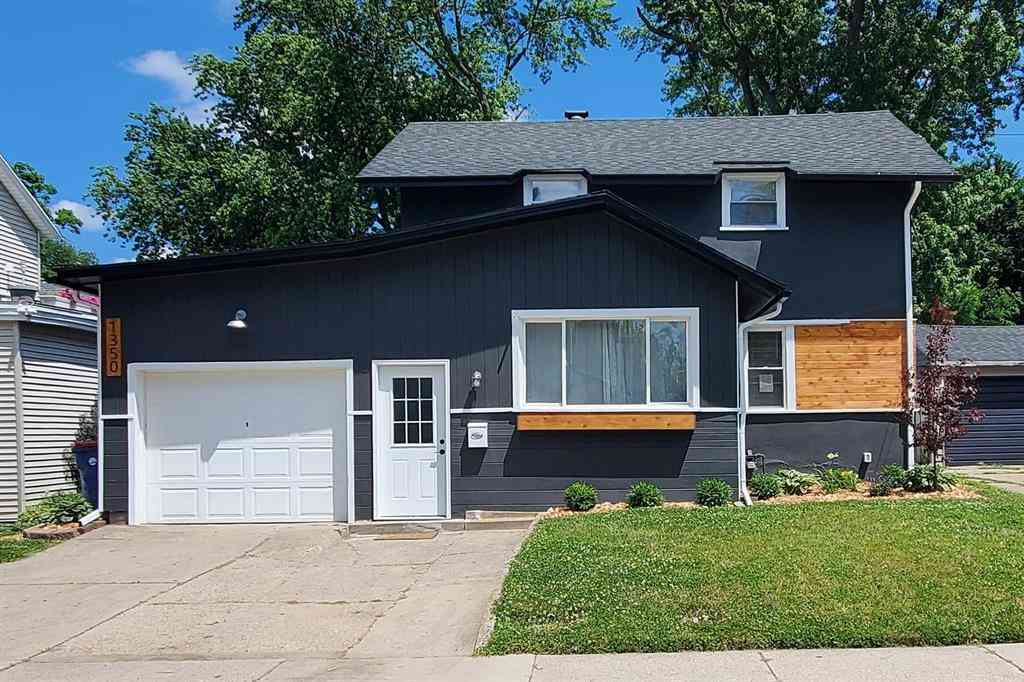Homes For Sale - 1350 Buffalo Avenue Ne NE<br/> Grand Rapids, MI 49505
