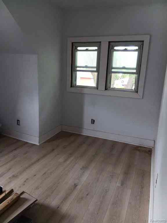 Homes For Sale - 414 S Oakley Street <br/> Saginaw County, Saginaw, MI 48602