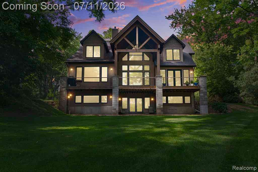 Homes For Sale - 11590 Sumpter Drive <br/> Livingston County, South Lyon, MI 48178