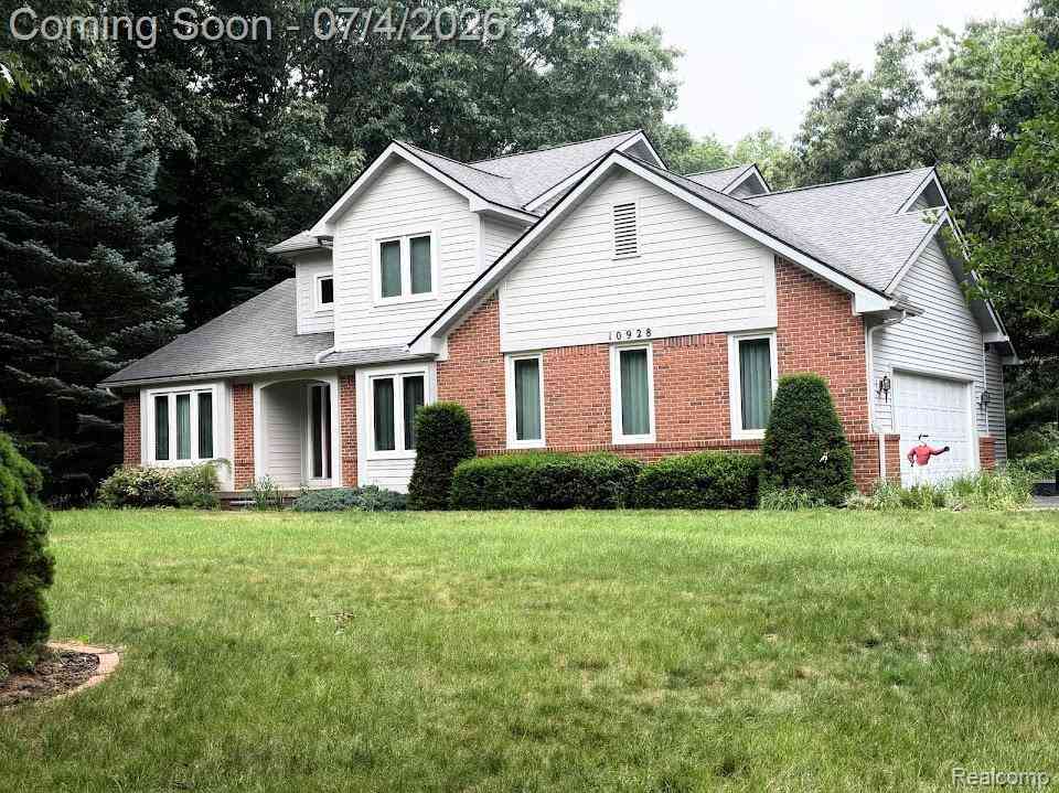 Homes For Sale - 10928 Sunny Ridge Court <br/> Pinckney, MI 48169