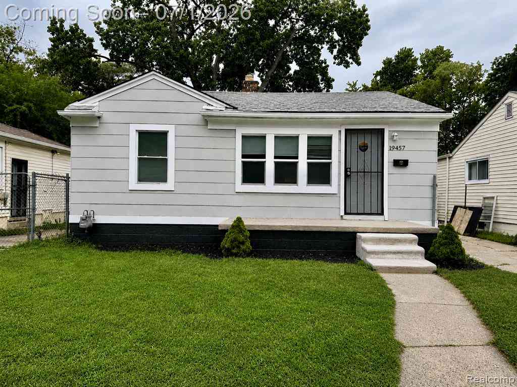 Homes For Sale - 19457 Gilchrist Street <br/> Wayne County, Detroit, MI 48235