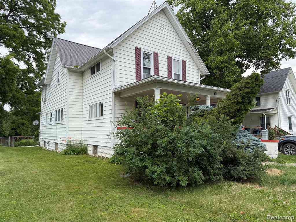 Homes For Sale - 718 River Street <br/> Shiawassee County, Owosso, MI 48867