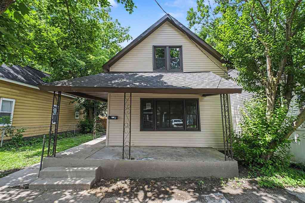 Homes For Sale - 651 Mc Reynolds Avenue Nw NW<br/> Grand Rapids, MI 49504