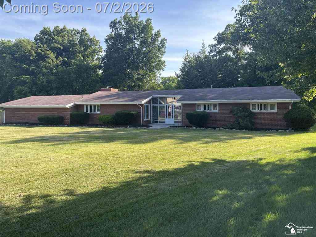 Homes For Sale - 3265 Edgevale Drive <br/> Lambertville, MI 48144