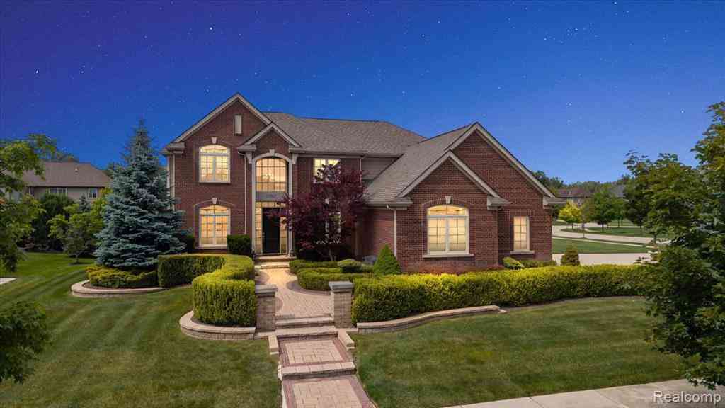 Homes For Sale - 23001 Bentley Drive <br/> Oakland County, Northville, MI 48167