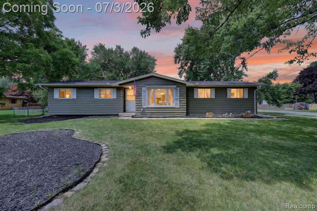 Homes For Sale - 5355 N Seymour Road <br/> Genesee County, Flushing, MI 48433