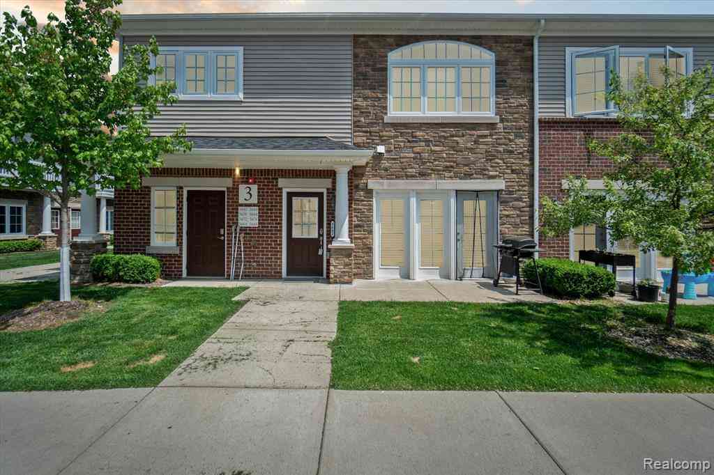 Condo For Sale - 5662 Arbor Chase Drive <br/> Washtenaw County, Ann Arbor, MI 48103