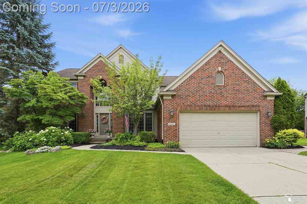 Homes For Sale - 5040 Cherry Blossom Circle Circle <br/> West Bloomfield, MI 48324