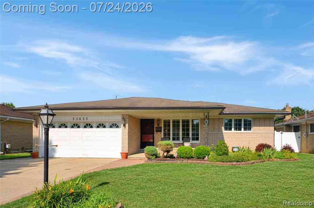 Homes For Sale - 33633 Mina Drive <br/> Sterling Heights, MI 48312