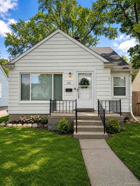 Homes For Sale - 320 Flowerdale Street <br/> Ferndale, MI 48220