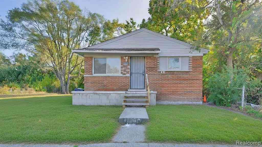 Homes For Sale - 17840 Goddard  <br/> Wayne County, Detroit, MI 48212