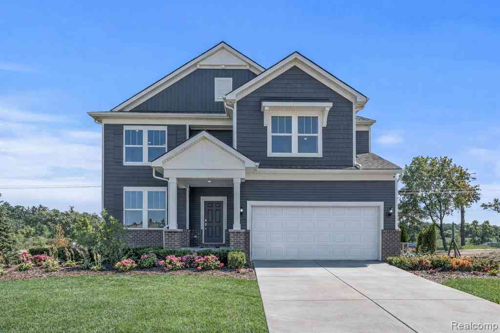 Homes For Sale - 59631 Schuss Gully Drive <br/> Oakland County, New Hudson, MI 48165