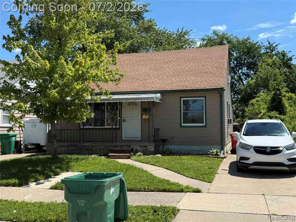 Homes For Sale - 24646 Grove Avenue <br/> Eastpointe, MI 48021