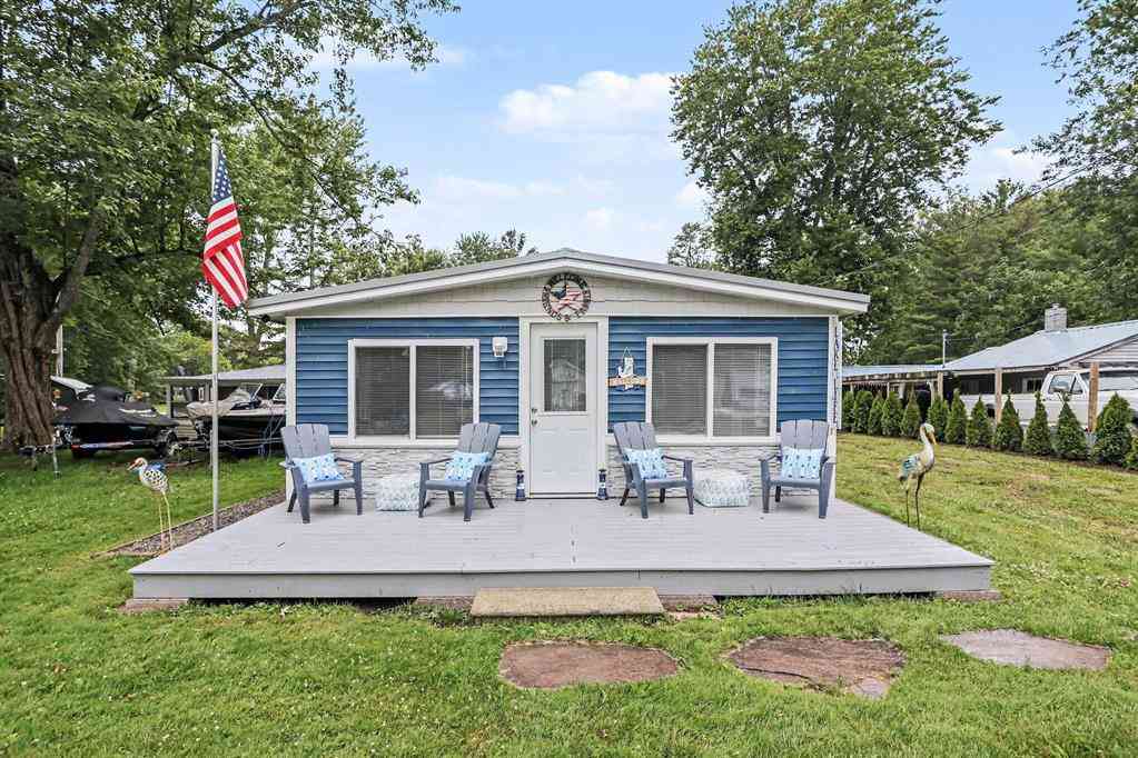Homes For Sale - 43394 Elm Street <br/> Van Buren County, Bangor, MI 49013