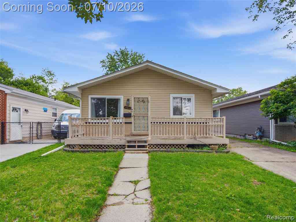 Homes For Sale - 18612 Kinloch  <br/> Wayne County, Redford, MI 48240