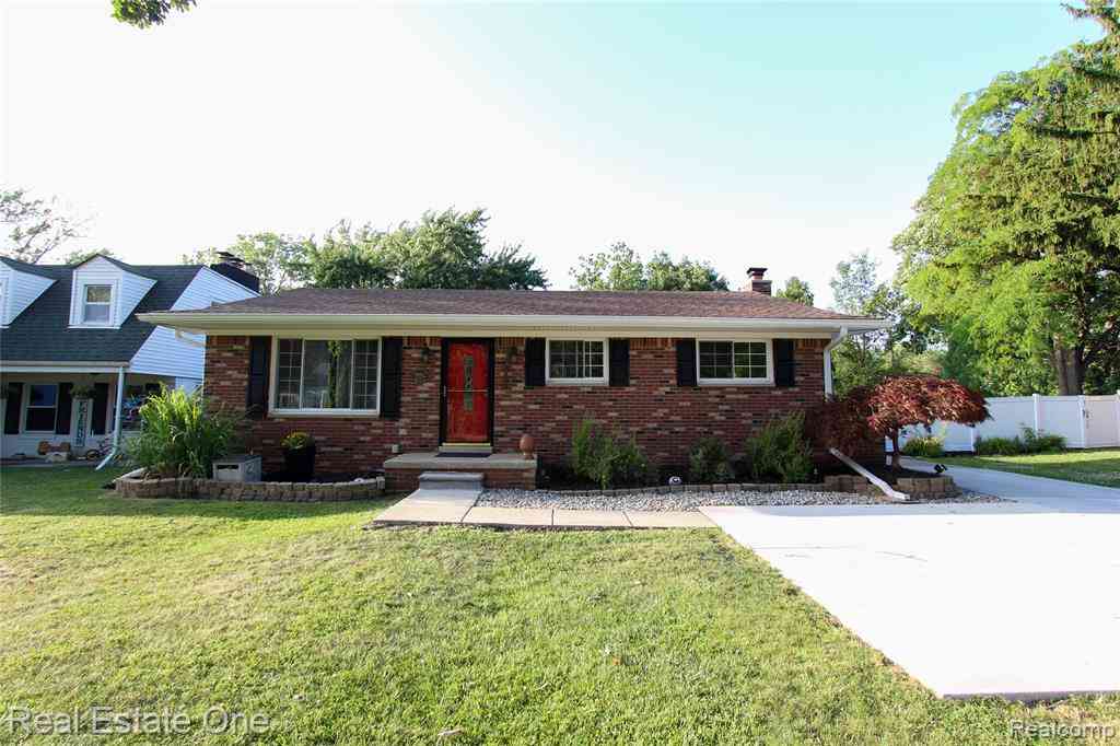 Homes For Sale - 9162 Whitall Lane <br/> Wayne County, Grosse Ile, MI 48138
