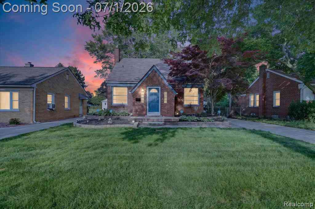 Homes For Sale - 3555 Syracuse Street <br/> Dearborn, MI 48124