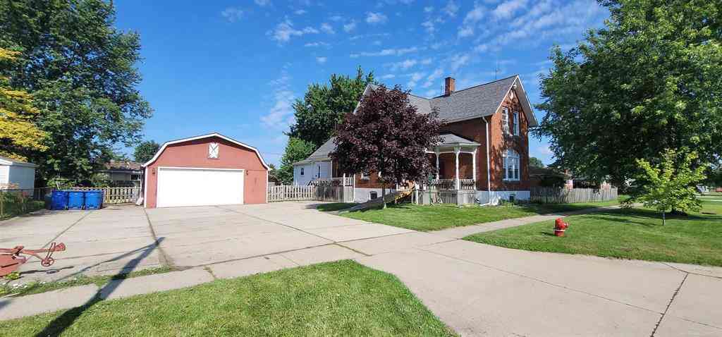 Homes For Sale - 32045 Schoenherr Road <br/> Macomb County, Warren, MI 48088