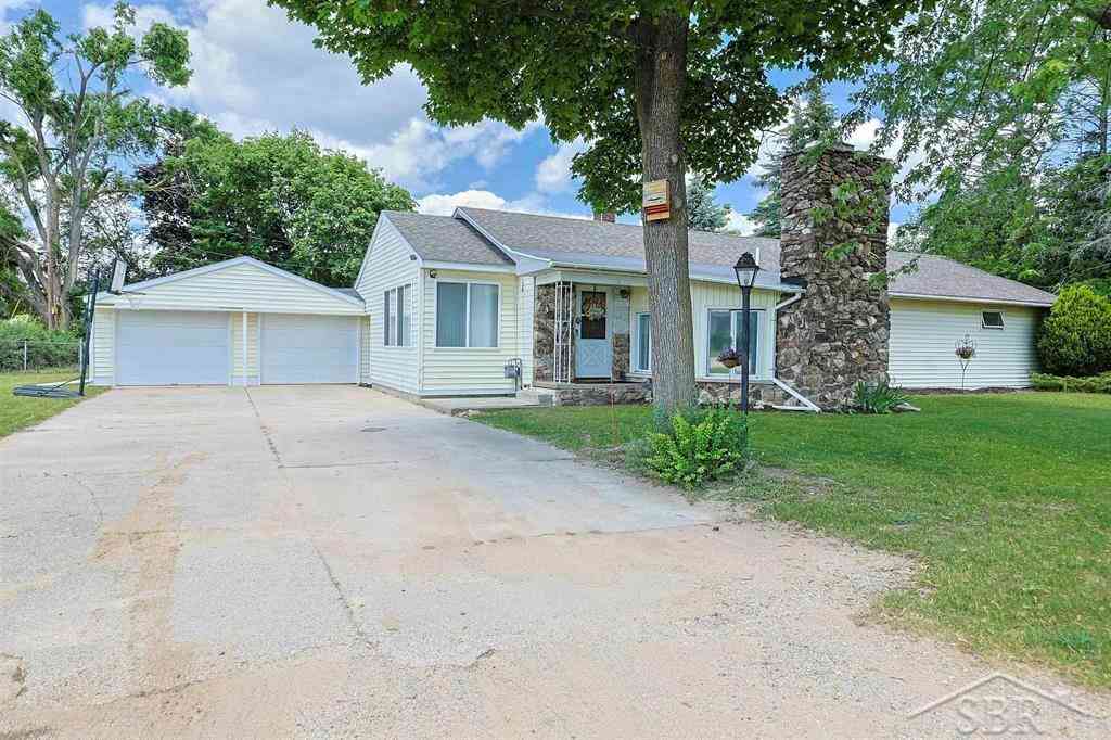 Homes For Sale - 4811 Edgewood Court <br/> Clare County, Clare, MI 48617