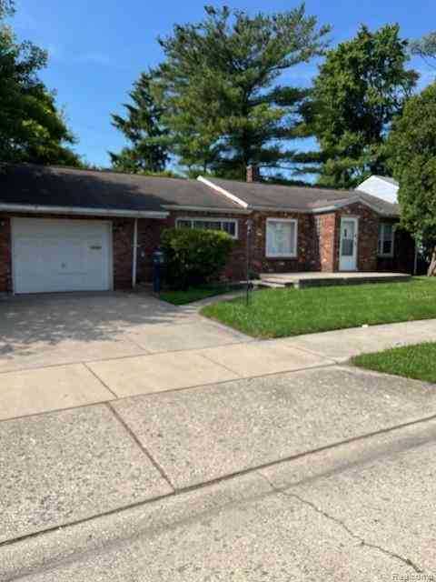 Homes For Sale - 11310 Packard Avenue <br/> Warren, MI 48089