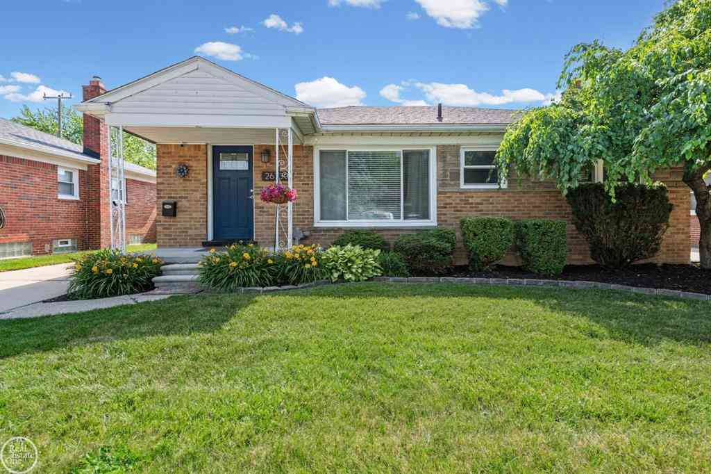 Homes For Sale - 26730 Ursuline Street <br/> Saint Clair Shores, MI 48081