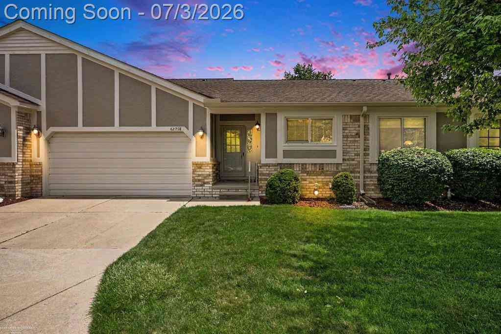 Condo For Sale - 42278 Hidden Brook Drive <br/> Macomb County, Clinton Township, MI 48038
