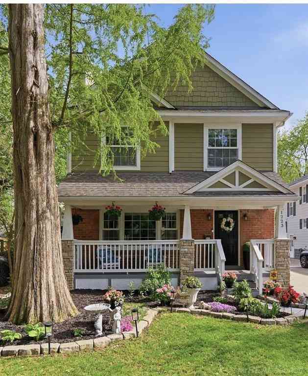 Homes For Sale - 1223 Greenleaf Drive <br/> Royal Oak, MI 48067
